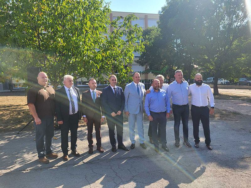 Представници наше школе на свечаном отварању модерног дома ученика у Костинброду